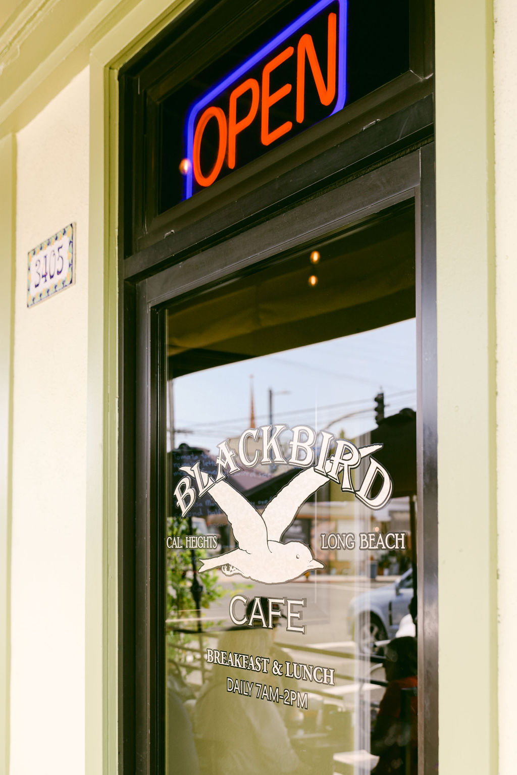 Restaurant Lounge Gallery - Blackbird Cafe